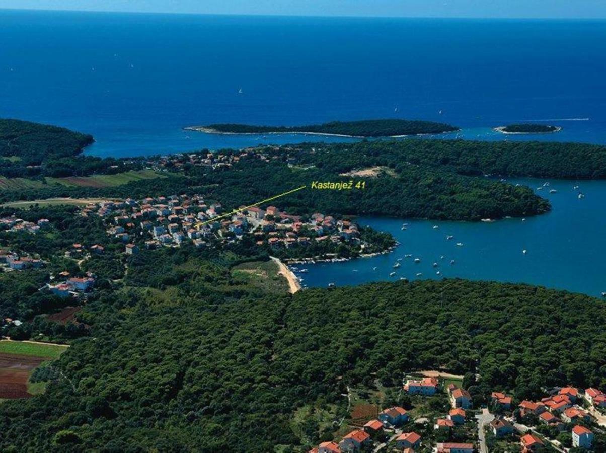 Apartments Villa Mavero Banjole Bagian luar foto